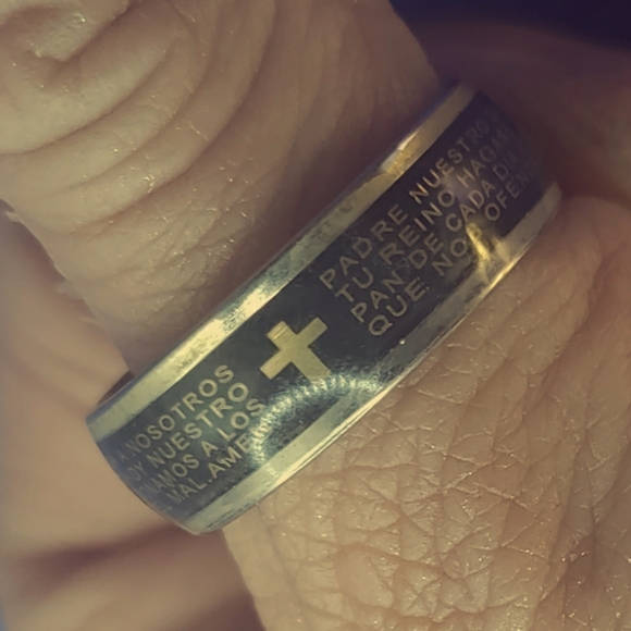 316L Mans Ring La Pracion es en Espanol, esta hecho de acero inoxidable - Picture 3 of 9